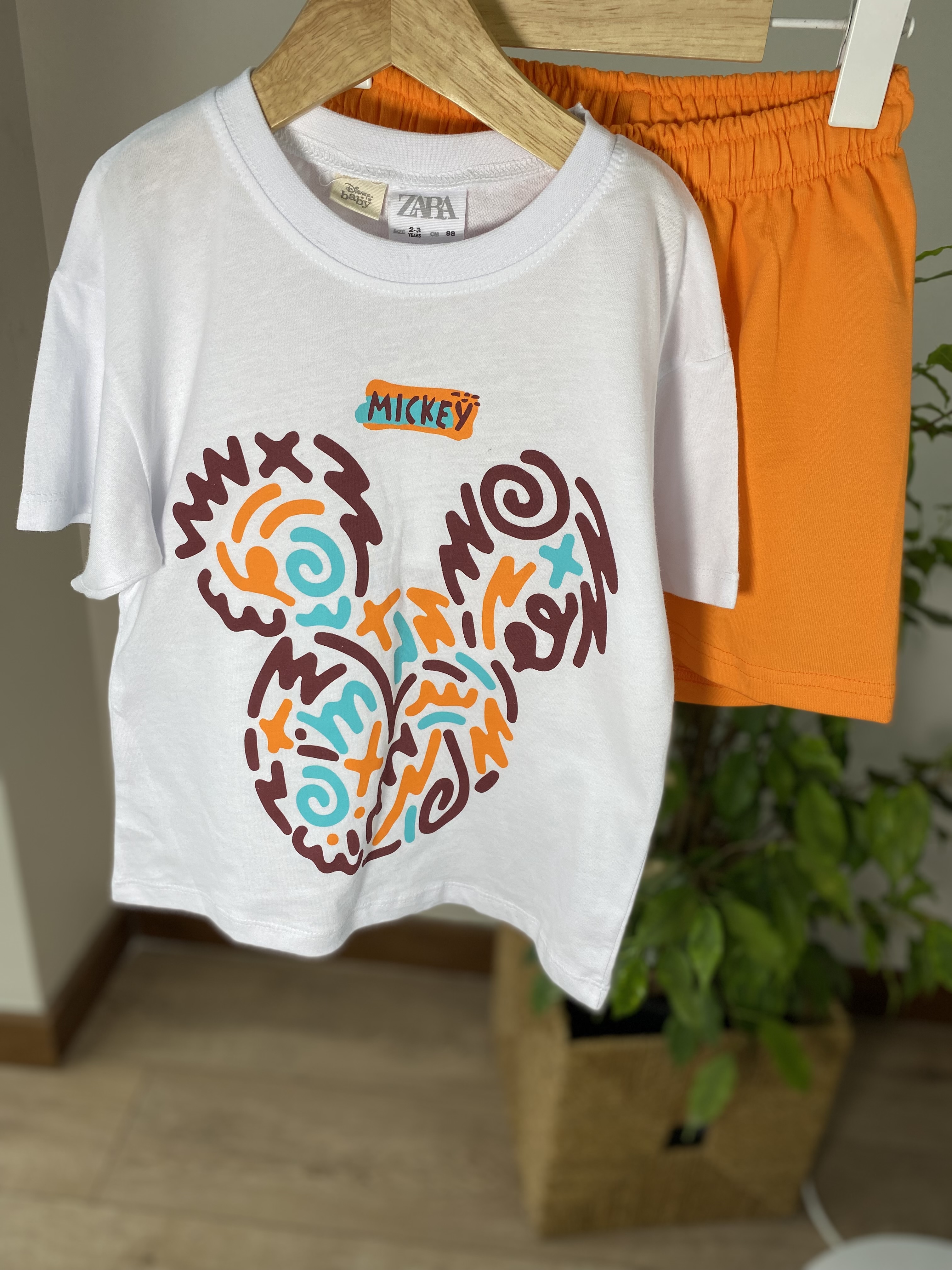 TURUNCU%20%20MİCKEY%20ŞORT%20TAKIM
