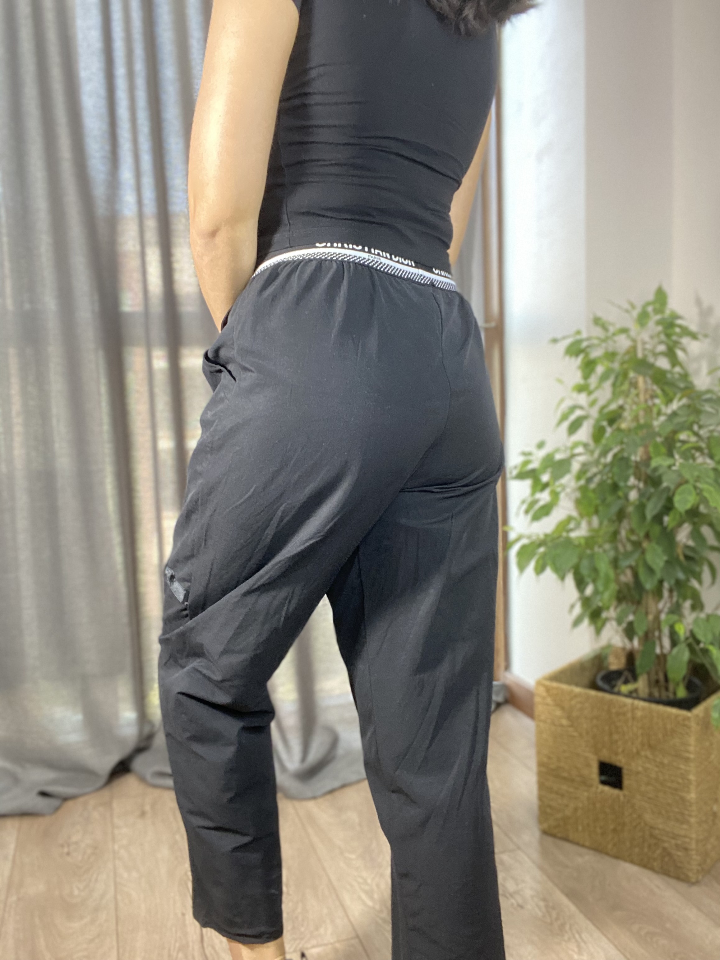 BELİ%20LASTİKLİ%20SİYAH%20KARGO%20PANTOLON