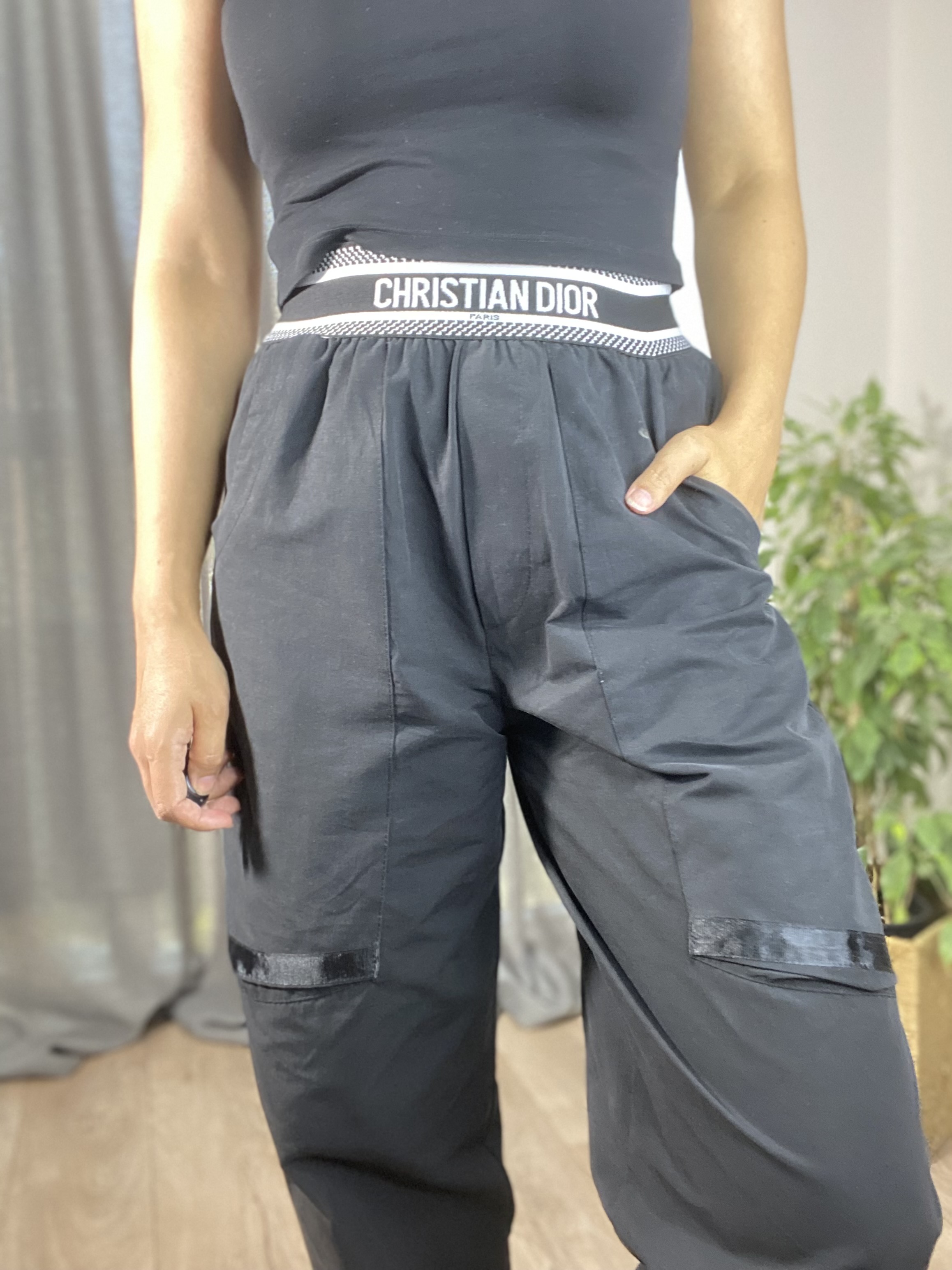 BELİ%20LASTİKLİ%20SİYAH%20KARGO%20PANTOLON