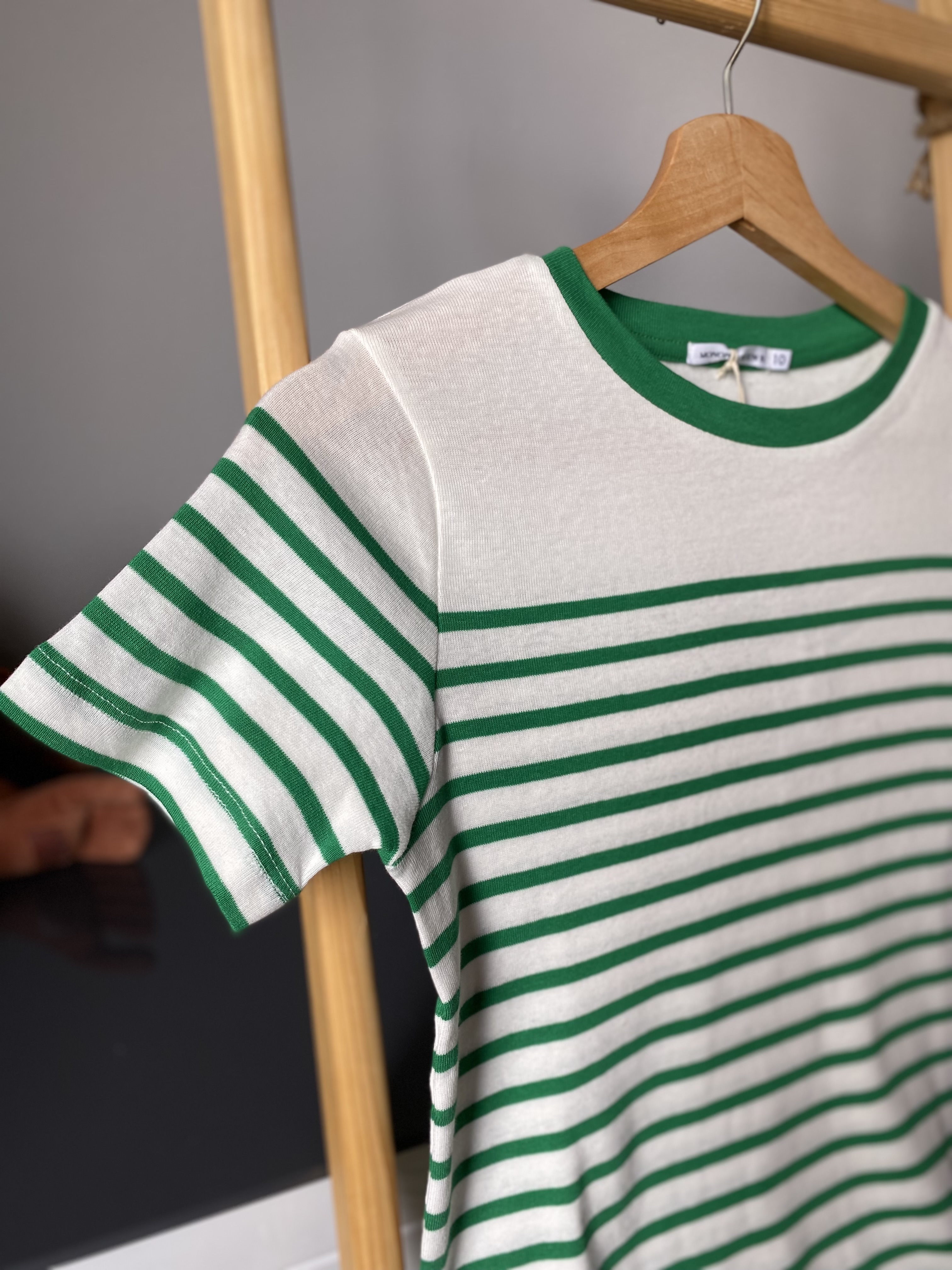 MARKA%20YEŞİL%20ÇİZGİLİ%20T-SHIRT