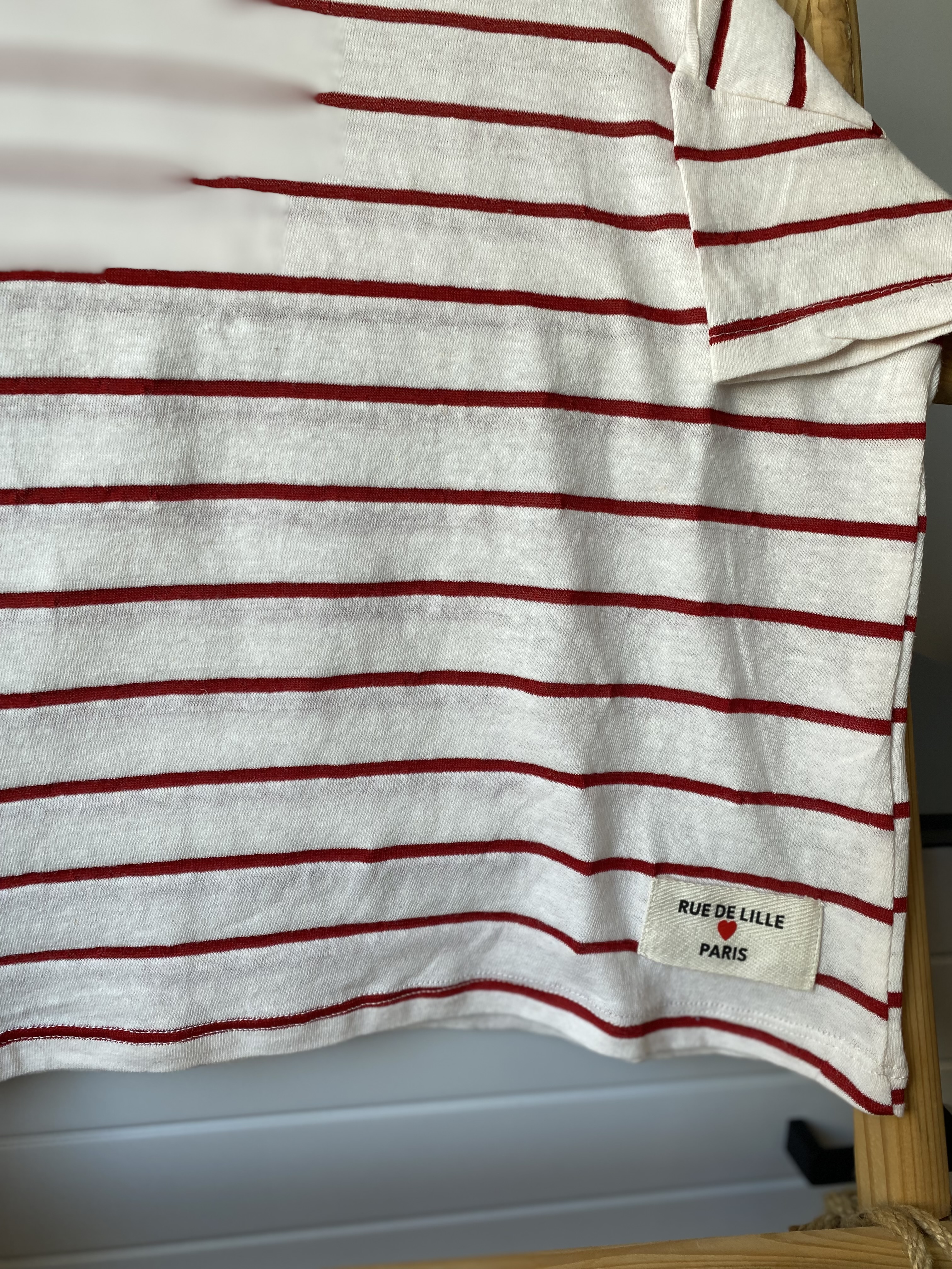 MARKA%20KIRMIZI%20ÇİZGİLİ%20TSHIRT